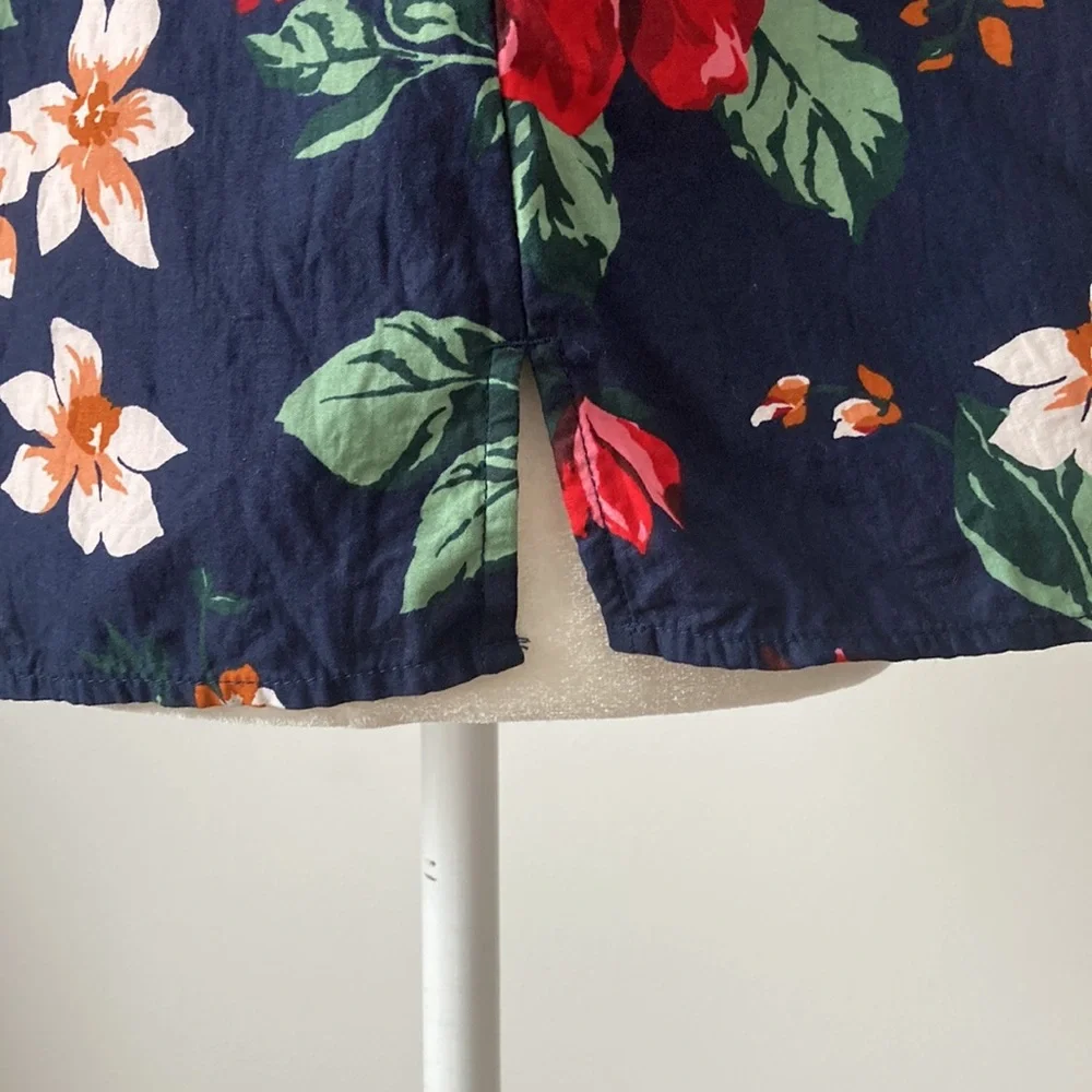 Old Navy Floral Top - Picture 5 of 7